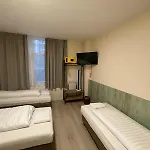 Damrak 2* Amsterdam