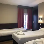 Hotell Damrak 2*