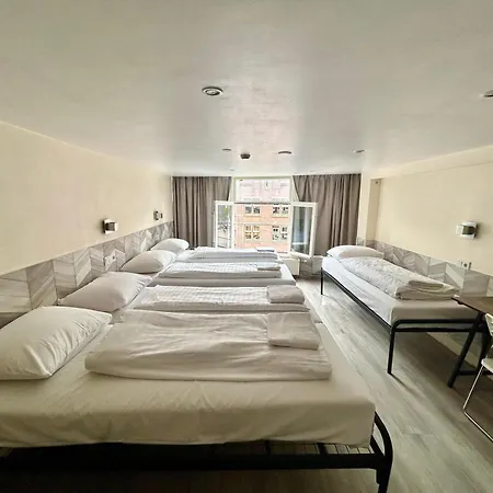 Damrak Hotel