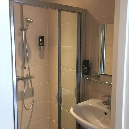 ホテル ダムラック 2*