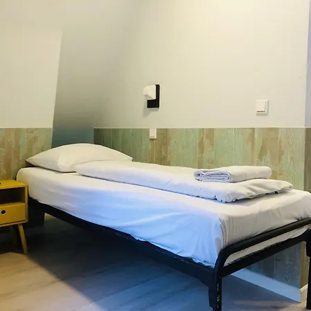 Damrak Hotell 2*