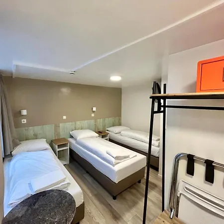 Damrak Hotel
