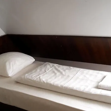 Hotell Damrak 2*